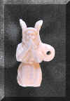 kneelingangel.jpg (52149 bytes)